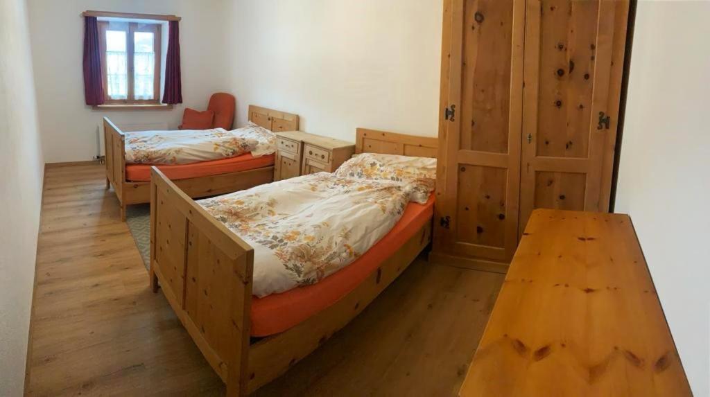 Fasser In Muestair- Zentrale Lage * Mustair